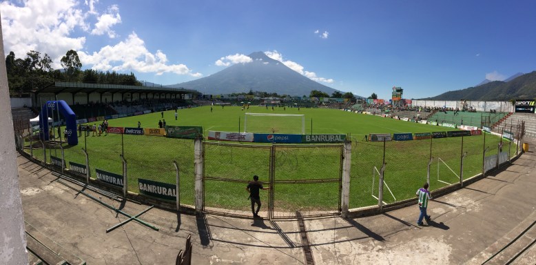 In Antigua brennt die Hütte im wahrsten Sinne des Wortes In Antigua brennt die Hütte im wahrsten Sinne des Wortes